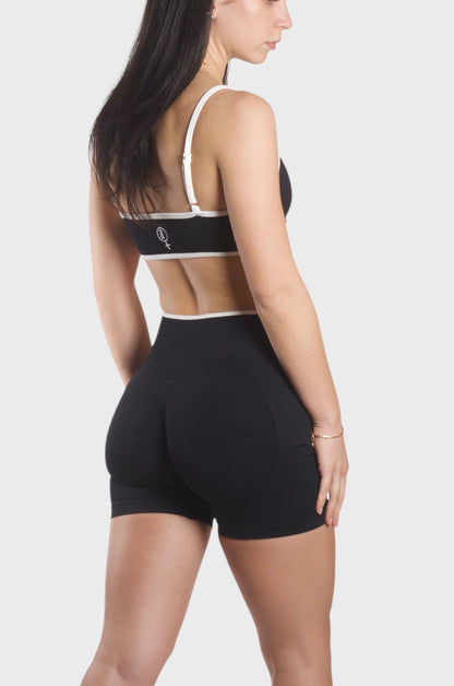 TCOOL WHITE LINE SCRUNCH TOP BLACK